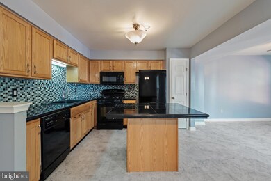 13 Guilford Place, Burlington, NJ 08016 - photo 5