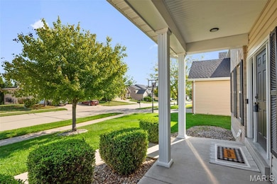 1092 Pierpoint Ln, Saint Charles, MO 63303 - photo 3