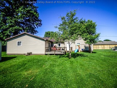 467 Hamon Dr, Scott Depot, WV 25560 - photo 3