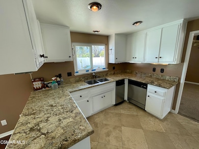 AC312A56-8D07-42C5-892A-511CFA885202