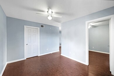 735 W Cavalcade St unit 4, Houston, TX 77009 - photo 5