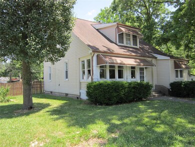 2103 S 4th St, Mascoutah, IL 62258 - photo 2