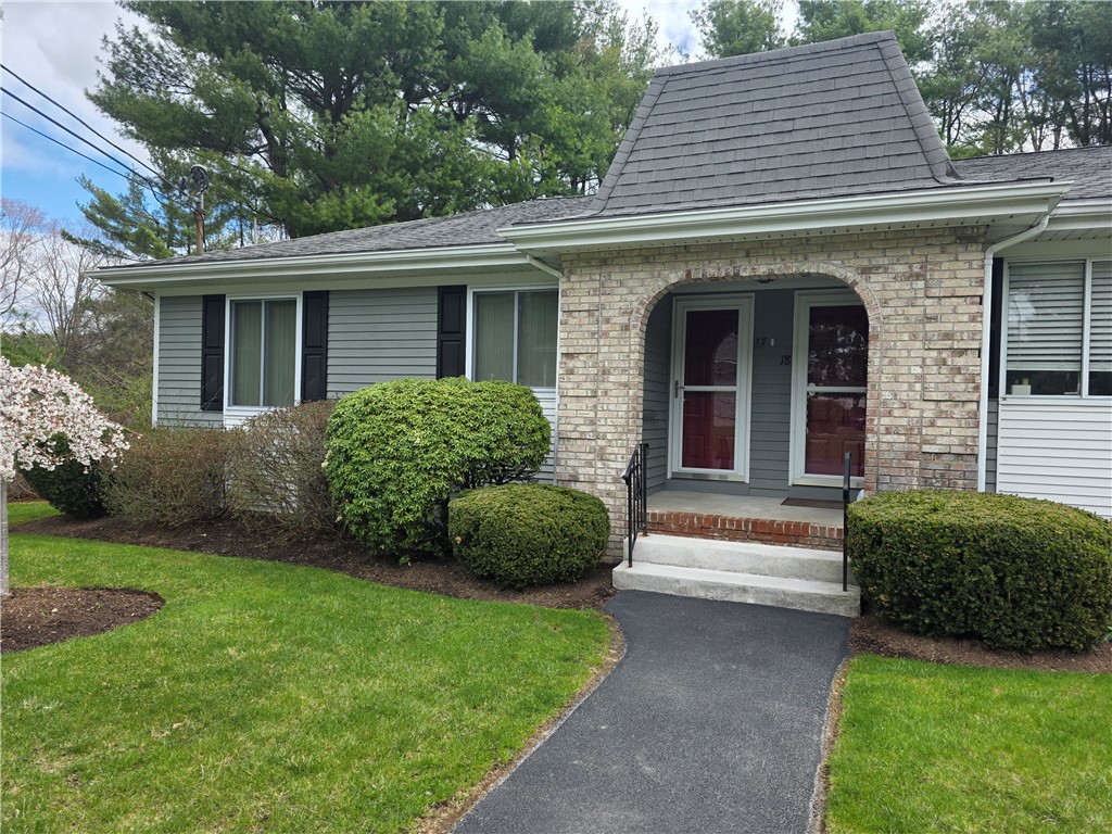 131 Pleasant View Ave unit 17, Smithfield, RI 02917 - photo 2