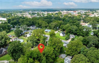 912 Mcbride St SE, Gainesville, GA 30501 - photo 3