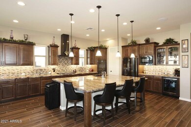 Gourmet kitchen