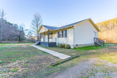 1580 Dripping Springs Rd, La Fayette, GA 30728 - photo 2