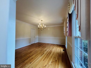 9507 Quail Pointe Ln, Fairfax Station, VA 22039 - photo 4