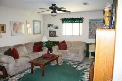 Family Room
1120 Tamarack
Brea, Ca. 92821