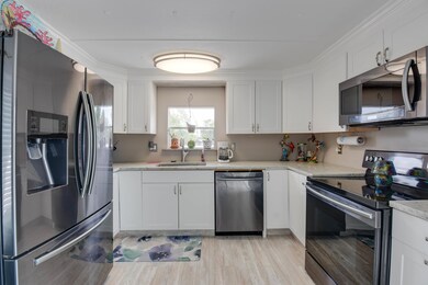 023-1699PineDr-LittleTorchKey-FL-33042-F