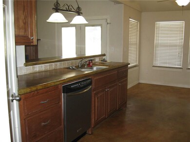 2520 Bradford Ct, Shawnee, OK 74804 - photo 5