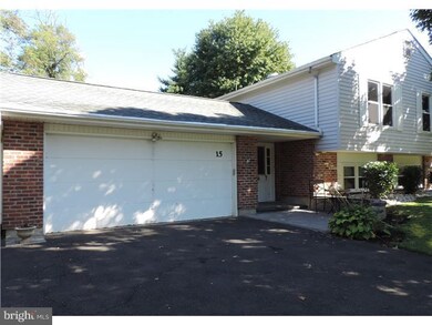 15 Willow Ct, Newtown, PA 18940 - photo 2