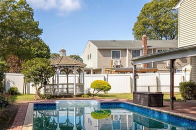 46 Arpage Dr E, Shirley, NY 11967 - photo 4