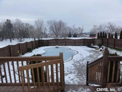Swimming Pool/Hot Tub/Sauna