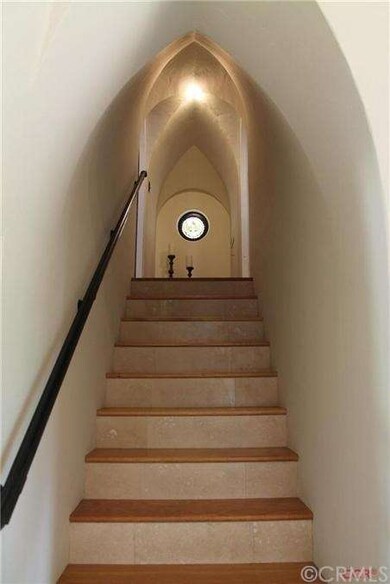 Gorgeous hardwood flooring on stairs leading to pr