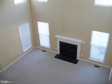 3082 Azalea Sands Ln, Dumfries, VA 22026 - photo 4