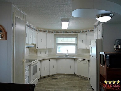 206 Bittersweet Dr, Debary, FL 32713 - photo 3