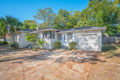 226 Beachview Dr NE, Fort Walton Beach, FL 32547 - photo 2