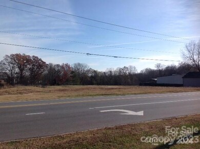 2009 E Marion St, Shelby, NC 28152 - photo 4