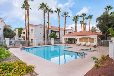 1620 Davilla St unit 202, Las Vegas, NV 89146 - photo 2