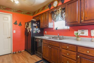 6103 Apex Dr, Louisville, KY 40219 - photo 7