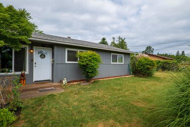1450 Ojai Ave, Grants Pass, OR 97527 - photo 2