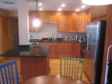 23 Henchman St unit 3, Boston, MA 02113 - photo 4