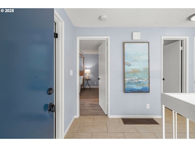 225 Cervantes unit 13, Lake Oswego, OR 97035 - photo 3