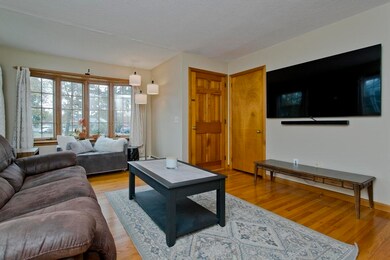 14 Alice St, Turners Falls, MA 01376 - photo 4