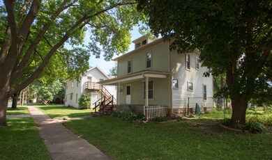 410 Iowa St, Cedar Falls, IA 50613 - photo 2