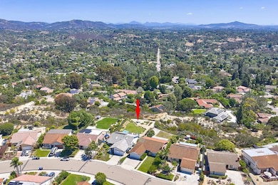 379 Trailview Rd, Encinitas, CA 92024 - photo 3