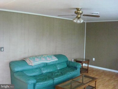 348 Vesper Dr, Hedgesville, WV 25427 - photo 6