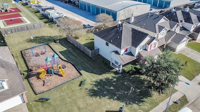 2438 Glenholly Park Dr, Sugar Land, TX 77498 - photo 4