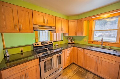 697 E Barre Rd, Barre, VT 05641 - photo 7