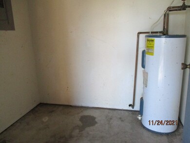 205 S Walker St, Quitman, GA 31643 - photo 4