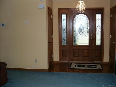 157 Meadow Oaks Dr, Statesville, NC 28625 - photo 6