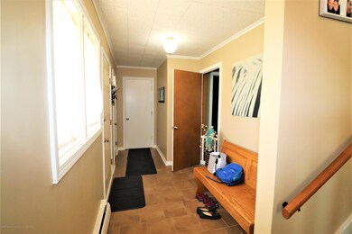 844 E Thomas L Pkwy, Lansing, MI 48917 - photo 3