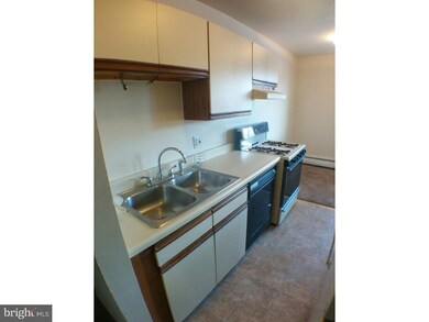 201 1/2 Philadelphia Pike unit 327, Wilmington, DE 19809 - photo 3