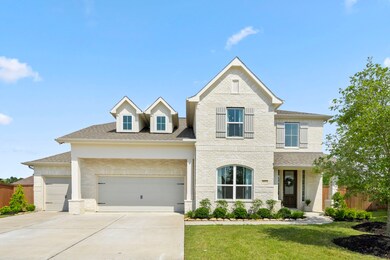 3 car garage and driveway, gives many options when it comes to parking cars, utilizing the space for a workshop or gym, or using as storage!