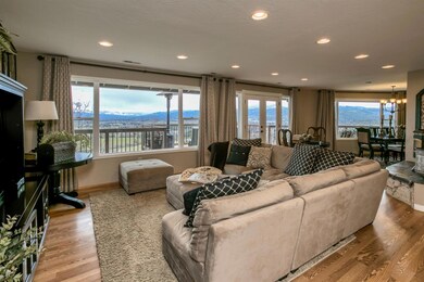 4376 Tami Ln, Central Point, OR 97502 - photo 4