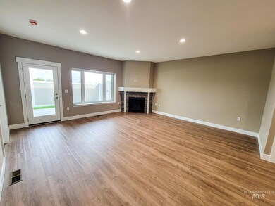 2103 Alder Ave unit A, Lewiston, ID 83501 - photo 5