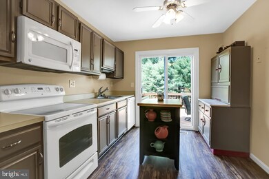 1518 Ashburnham Dr, Crofton, MD 21114 - photo 5