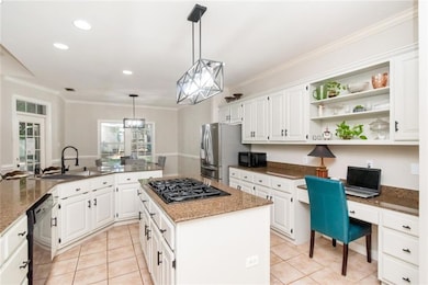 IExpansive counters & Center islandsland