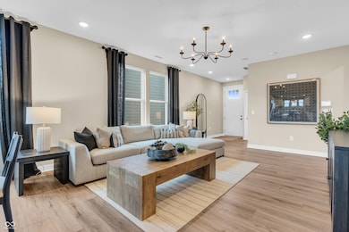 Photo of Similar Model