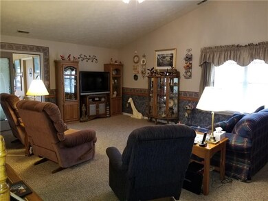 833 E Fleetwood Dr, Greensburg, IN 47240 - photo 5