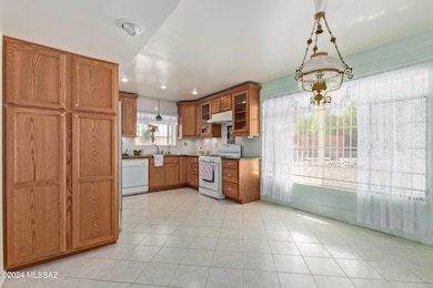 2156 W Window Rock Dr, Tucson, AZ 85745 - photo 3