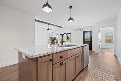 5823 Coldspring Ln, Bartlesville, OK 74006 - photo 7