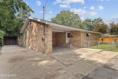 20-web-or-mls-810 Abbirene St-20