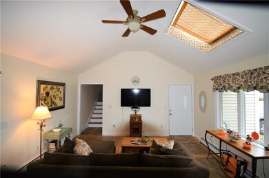 2 Kathleen Dr, Warren, RI 02885 - photo 3