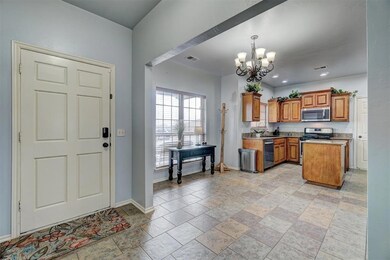 7023 Cherokee Crossing E, Warr Acres, OK 73132 - photo 5