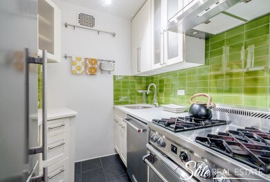 34 Plaza St East unit 1201, Brooklyn, NY 11238 - photo 5